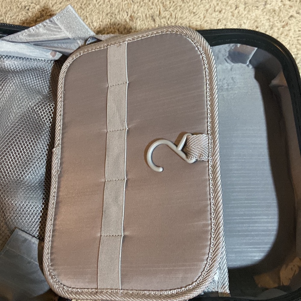 NWT-blue watercolor  Hardside Cosmetics Case w/ Crossbody Strap, Organizer - Picture 13 of 15